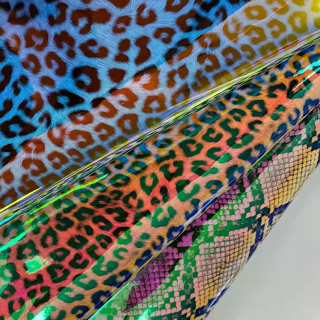 Ayakkabı ve &Ccedil;antalar İ&ccedil;in Yeni Hayvan Sahte Vinil Kumaş Holografik Pu Leopar Deri