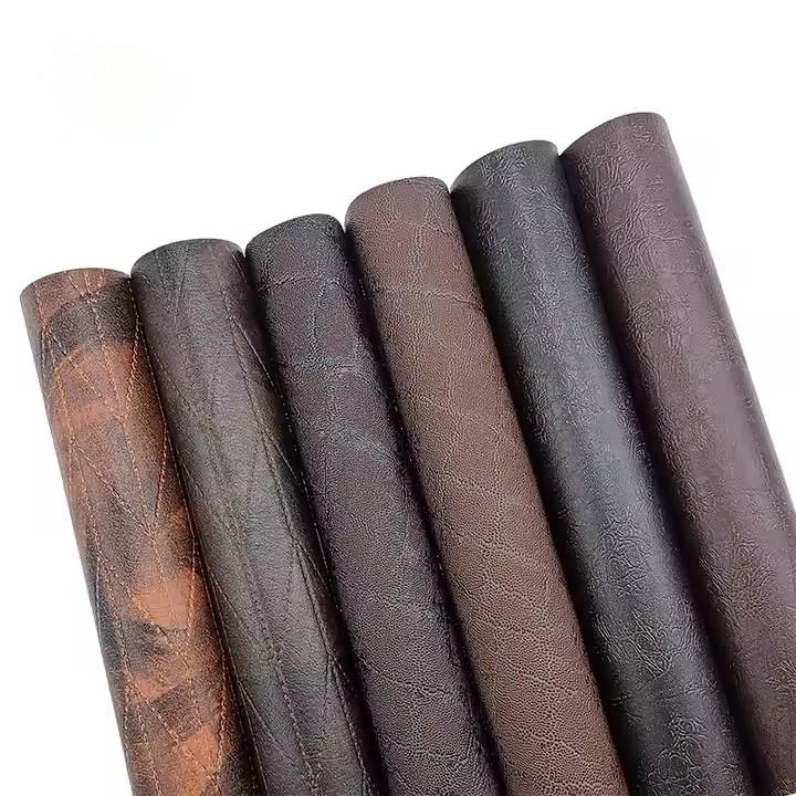 Sof&aacute;s seccionais de pele com poltronas reclin&aacute;veis
