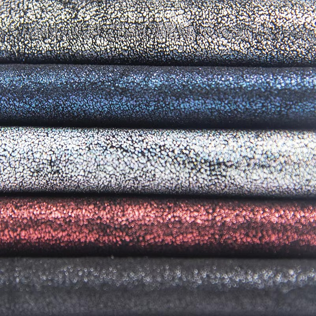 用 Cricut 切割闪光人造皮革