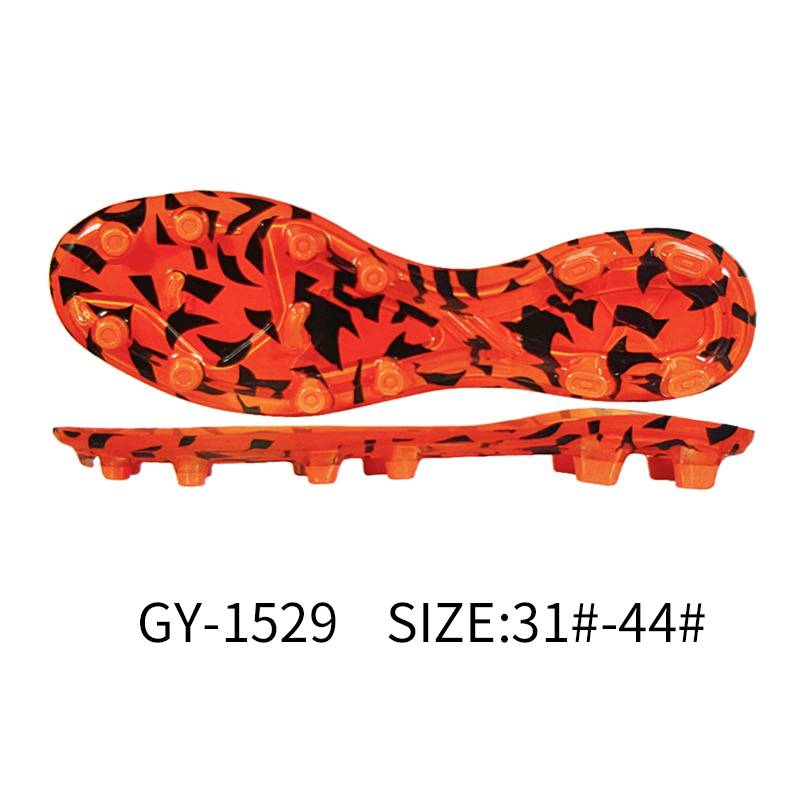 Fu&szlig;ballschuhe mit innovativer Au&szlig;ensohle