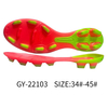 Fu&szlig;ballschuhe mit innovativer Au&szlig;ensohle