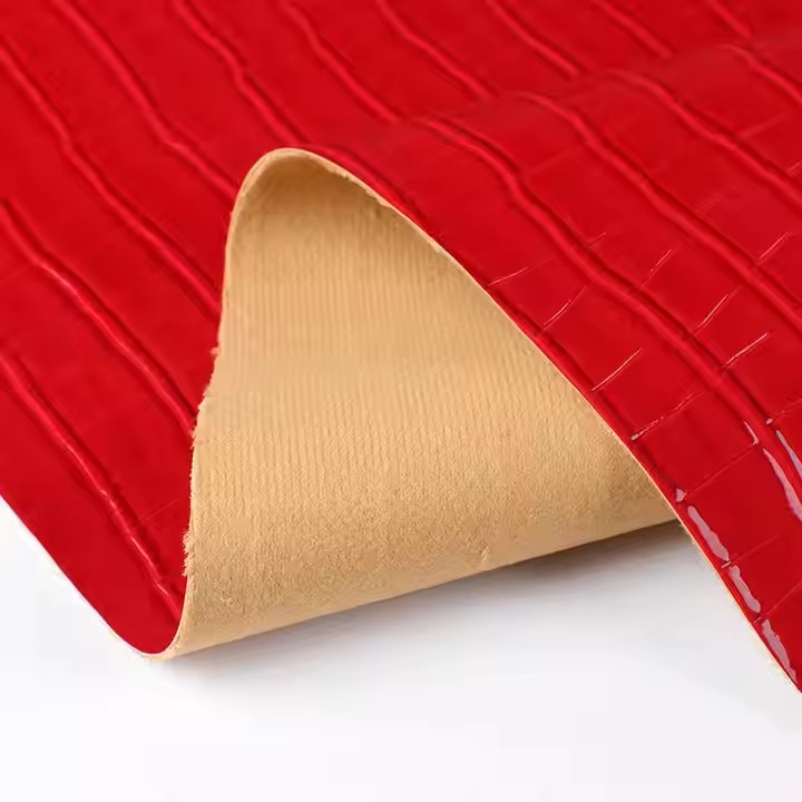 人造革制造商专利鳄鱼纹PU合成革亮面鳄鱼皮人造PU箱包鞋革