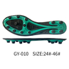 Fu&szlig;ballschuhe mit innovativer Au&szlig;ensohle