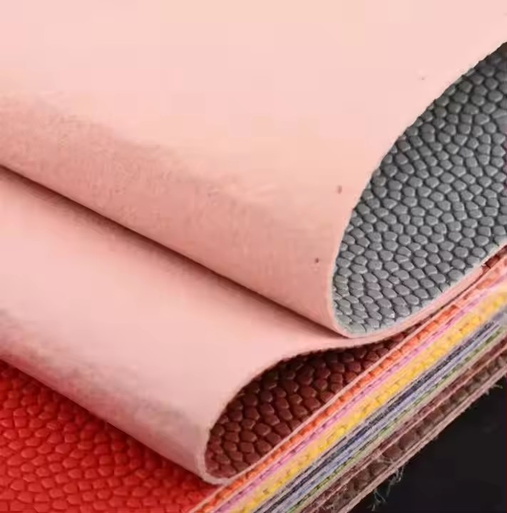 Palla in pelle sintetica PU impermeabile da 1,5 mm stampata antiscivolo modello punteggiato materiale non tessuto in pelle da basket antimuffa