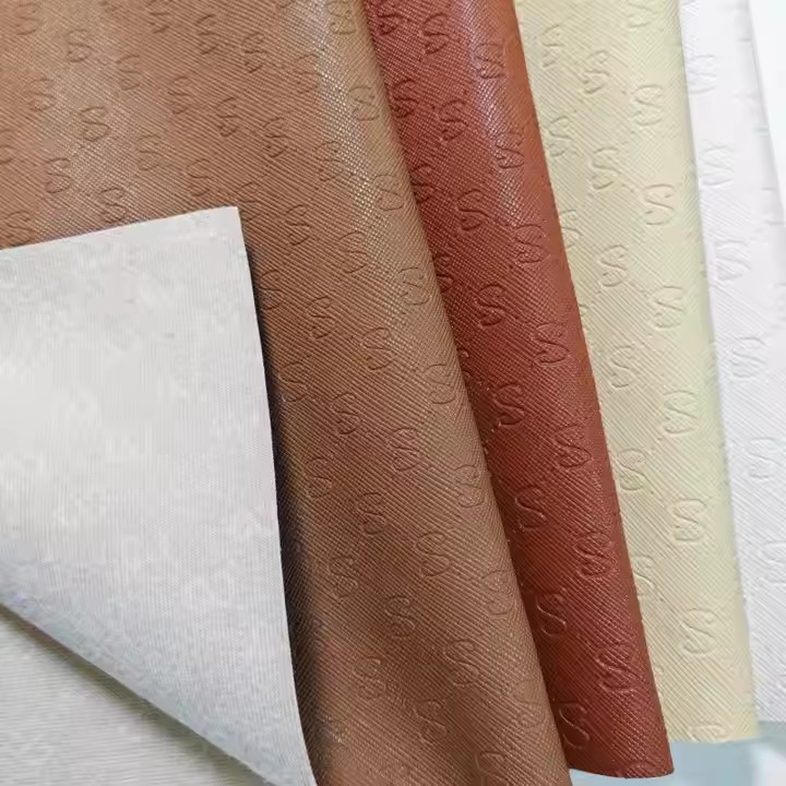 批发时尚压花PVC人造革箱包鞋材面料