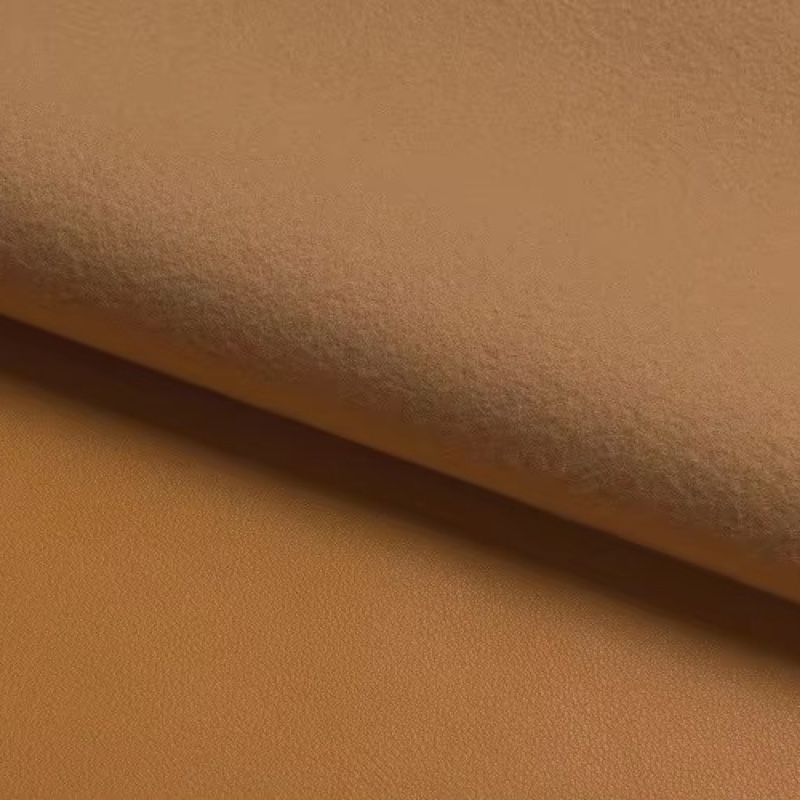 马自达白色纳帕皮革