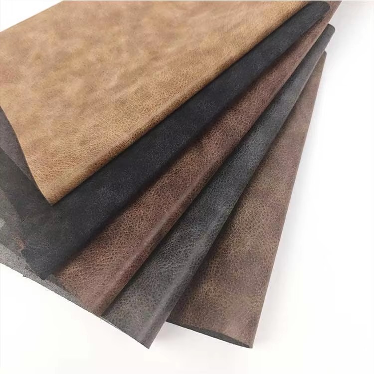 棕色皮革和超细纤维组合