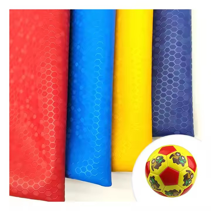 制造商防滑定制 3D 优质卷材皮革 PU 足球用