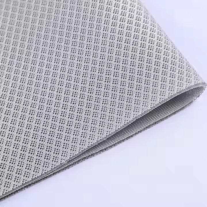 工厂供应定制图案抗撕裂滋养三明治 3D 网状 100% 涤纶面料