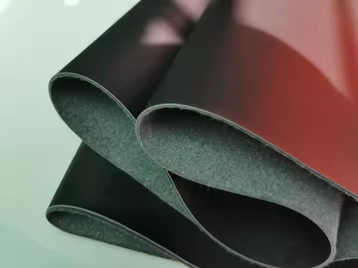 工厂批发1.2-1.4mm DE7 PU无纺布运动鞋皮革