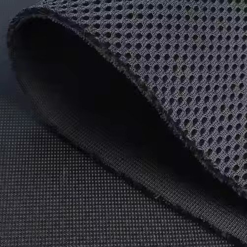 用于家用纺织品生产的高品质环保 3D 空气三明治网布，含 100% 聚酯纤维