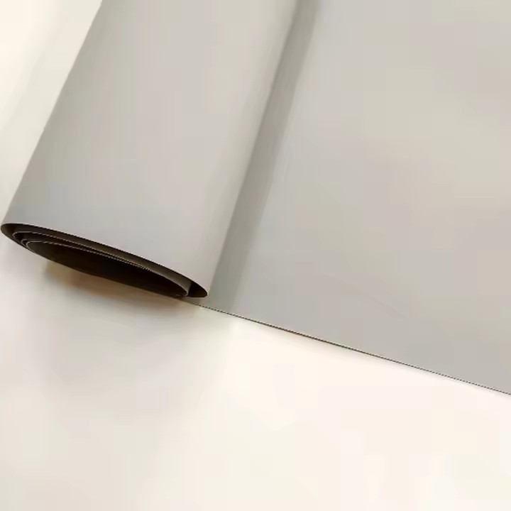 工厂 0.4 毫米彩色高强粘度 TPU 鞋面标志和标签