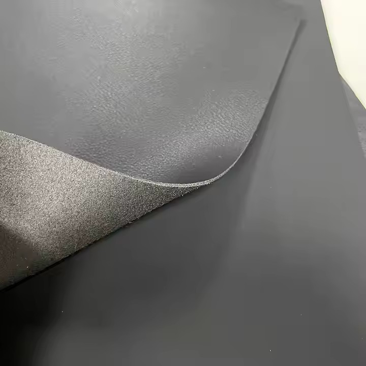 sapatos na katad na microfiber